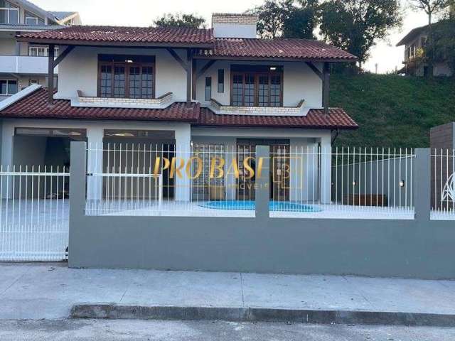 Casa com 3 quartos à venda na Avenida Atílio Pedro Pagani, 5, Pagani, Palhoça por R$ 1.200.000