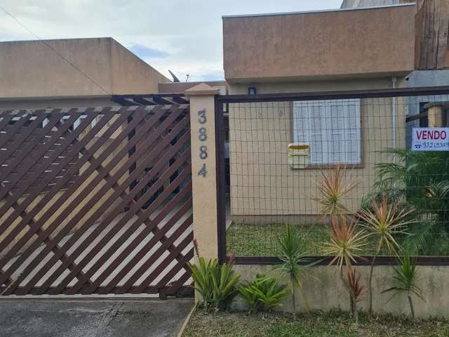 Casa em Capão Novo com 3 quartos, 1 suíte, pátio e 2 vagas de garagem. MOBILIADA