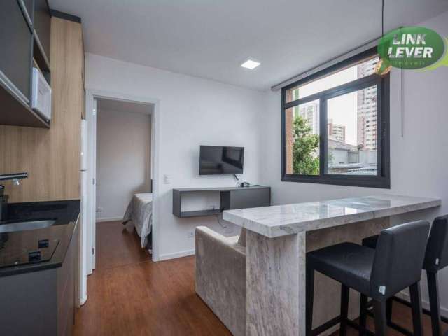 Apartamento com 01 dormitório, todo mobiliado e 01 vaga de garagem,  25 m² por R$ 2.810/mês - Centro - Curitiba/PR