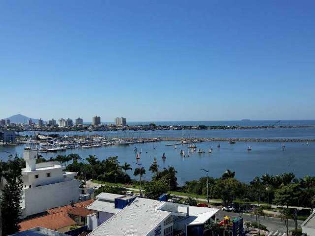 Apartamento frente Beira Rio com vista do mar, 3 suítes, 2 vagas.