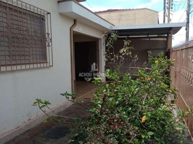 Casa para Venda em Jaboticabal, Centro, 4 dormitórios, 3 banheiros, 2 vagas