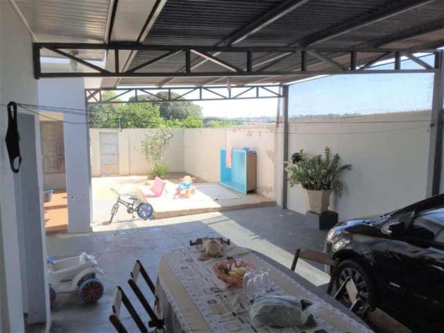 Casa para Venda, Bairro - X, 4 dormitórios, 3 banheiros, 3 vagas