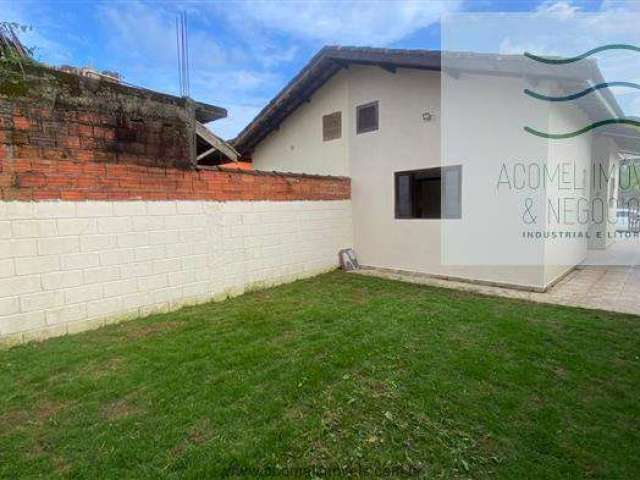 Casas no Litoral para venda em Itanhaem no bairro Balneário Tropical