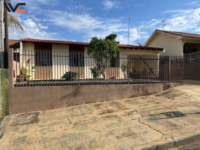 Casa à venda em Maringá, Conjunto Residencial Branca Vieira, com 4 quartos, com 158.66 m²