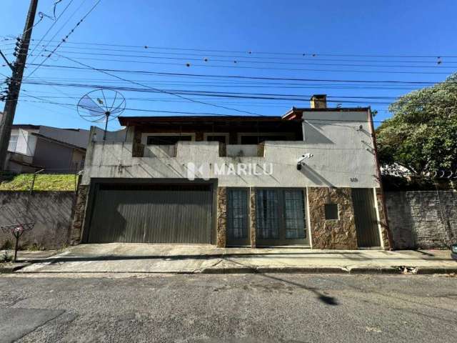 Casa com 4 quartos à venda na Rua Estados Unidos, 282, Centro, Ponta Grossa por R$ 670.000