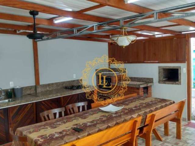 Casa com ótima localização e 3 dormitórios à venda, Nações - Balneário Camboriú/SC