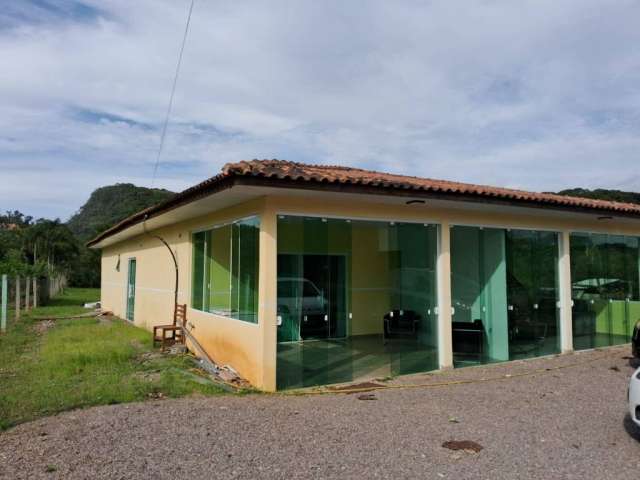 Casa para alugar no Km 4 - Casa para alugar com 3 quartos com possibilidade até de 5 quartos conforto e tranquo