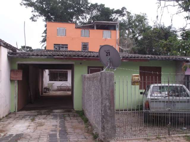 02 casas sendo 1 sobrado 4 quartos + casa terrea na Frente R$ 220 mil  à vista