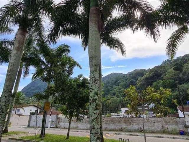 Casa à Venda em Canto do Forte, Praia Grande - SP