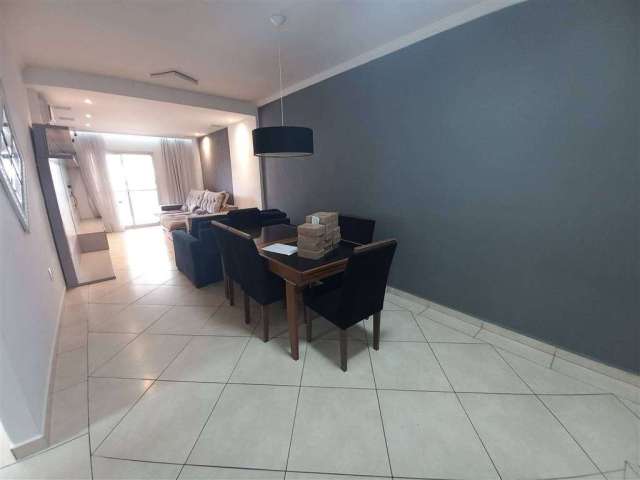 Apartamento à Venda em Forte, Praia Grande - SP