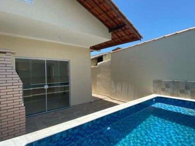 Casa à Venda em Vera Cruz, Mongaguá - SP