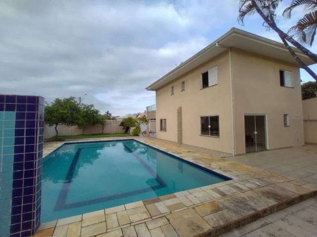 Casa à Venda em Solemar, Praia Grande - SP