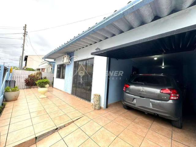 SÃo joÃo, 2 casas no terreno, Área total 210m², São João, Itajaí - SC