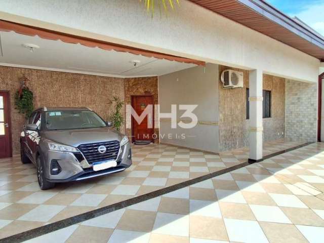 Casa com 4 quartos à venda na Vila Menuzzo, Sumaré , 215 m2 por R$ 850.000