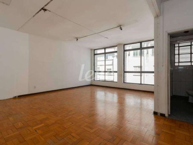 Sala comercial com 1 sala para alugar na Rua Barão de Iguape, --, Liberdade, São Paulo, 38 m2 por R$ 1.395