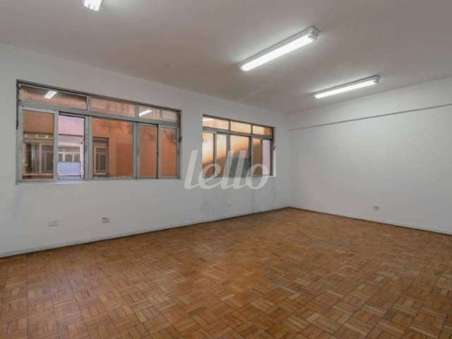 Sala comercial com 1 sala para alugar na Avenida da Liberdade, --, Liberdade, São Paulo, 34 m2 por R$ 1.800