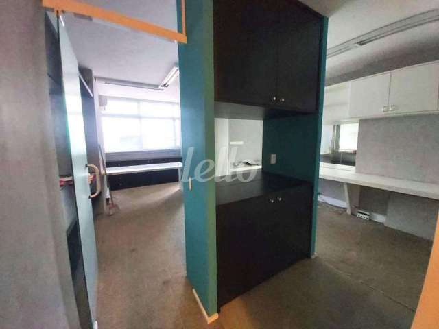 Sala comercial com 1 sala para alugar na Rua Augusta, --, Jardins, São Paulo, 45 m2 por R$ 1.500