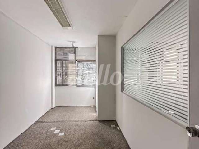 Sala comercial com 3 salas para alugar na Rua Pequetita, --, Vila Olímpia, São Paulo, 119 m2 por R$ 3.500