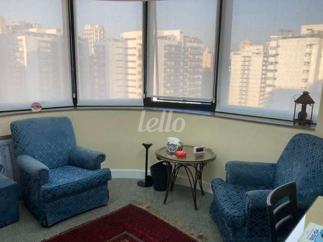 Sala comercial com 1 sala para alugar na Av. Iraí, --, Moema, São Paulo, 40 m2 por R$ 2.500