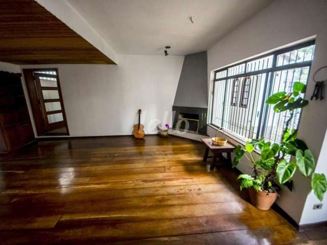 Casa com 3 quartos para alugar na Rua Casimiro de Abreu, --, Campo Belo, São Paulo, 200 m2 por R$ 8.000