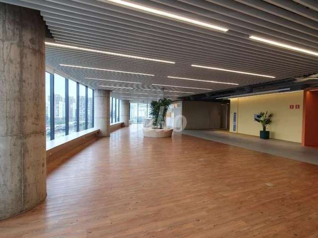 Sala comercial com 2 salas para alugar na Av. Marquês de São Vicente, --, Perdizes, São Paulo, 1602 m2 por R$ 157.040