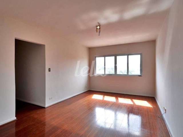 Apartamento com 3 quartos para alugar na Rua Luís Góis, --, Saúde, São Paulo, 90 m2 por R$ 2.300