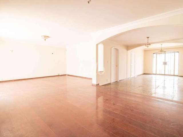 Casa com 4 quartos para alugar na Av. Ceci, --, Moema, São Paulo, 256 m2 por R$ 9.600