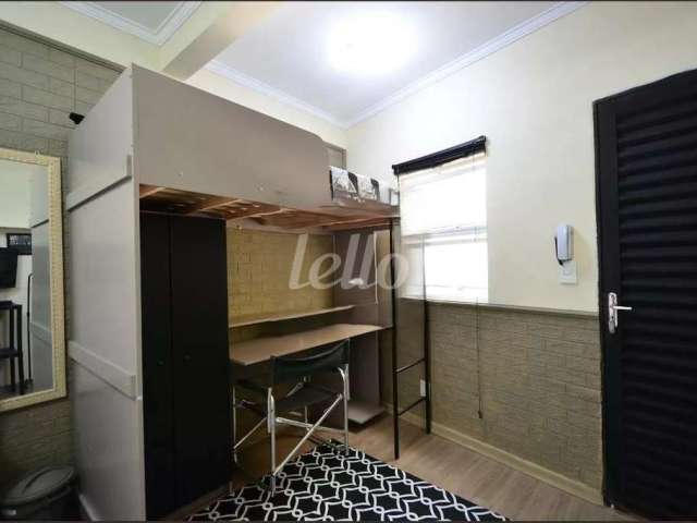 Apartamento com 1 quarto para alugar na Rua dos Bogaris, --, Saúde, São Paulo, 16 m2 por R$ 700