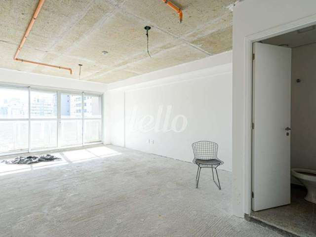 Sala comercial com 1 sala à venda na Av. Brigadeiro Luís Antônio, 3097, Jardins, São Paulo, 37 m2 por R$ 570.000