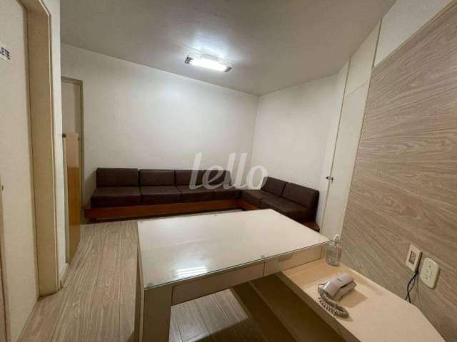 Sala comercial com 3 salas à venda na Rua Tabapuã, 649, Itaim Bibi, São Paulo, 53 m2 por R$ 600.000