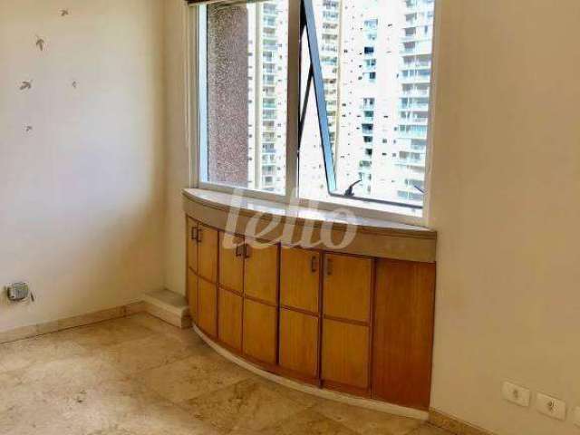 Sala comercial com 1 sala à venda na Rua Maestro Cardim, 407, Liberdade, São Paulo, 28 m2 por R$ 300.000