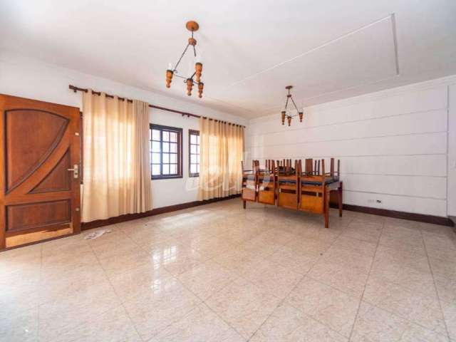 Casa comercial com 1 sala à venda na Rua Araçatuba, 227, Santa Maria, Santo André, 229 m2 por R$ 890.000