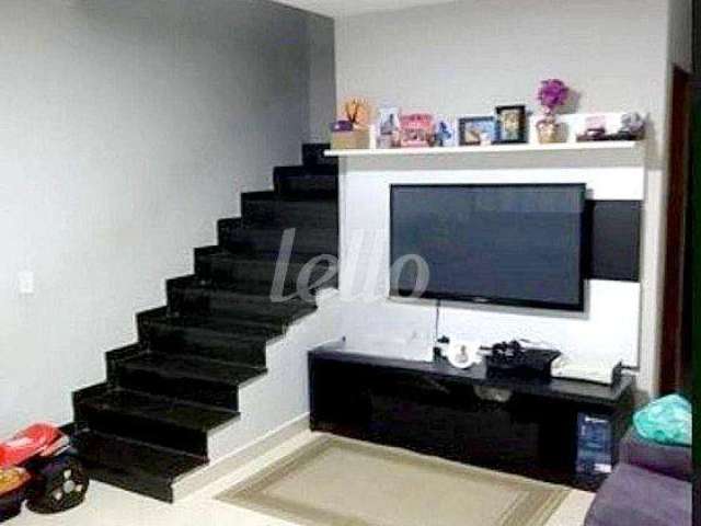 Casa com 2 quartos à venda na Rua Clóvis Monteiro Carvalho Júnior, 450, São Mateus, São Paulo, 70 m2 por R$ 350.000