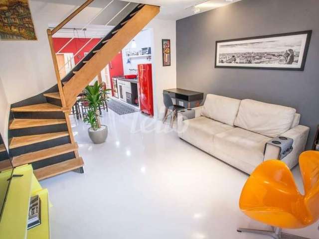 Casa com 2 quartos à venda na Rua Cangatara, 104, Pinheiros, São Paulo, 100 m2 por R$ 1.800.000