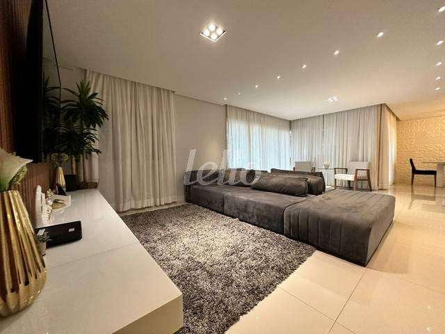 Apartamento com 3 quartos à venda na Rua Doutor Solon Fernandes, --, Vila Rosália, Guarulhos, 182 m2 por R$ 1.855.000