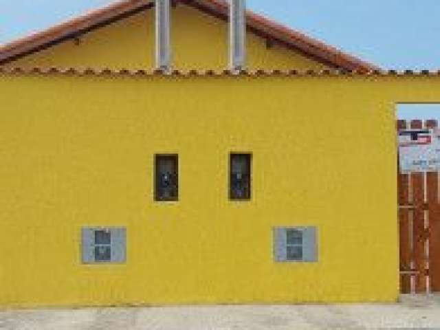 Casa localizada  no bairro Balneário Gaivota, em Itanhaém.