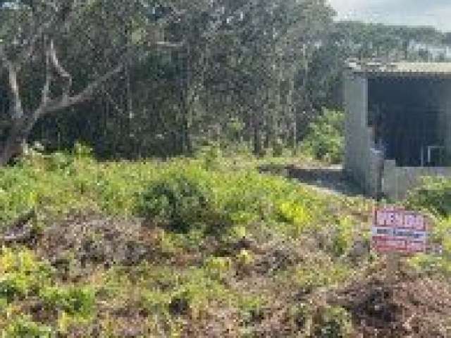 Terreno na Estância Santa Cruz em Itanhaém - sendo lado praia, em rua de terra.