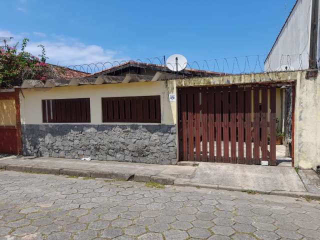 Casa à venda no bairro Praia dos Sonhos, em Itanhaém ** Aceita financiamento bancário!!