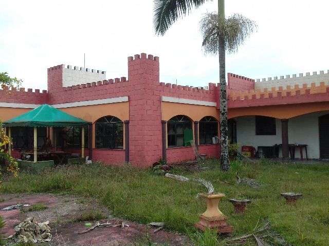 Imóvel comercial à venda no bairro Jardim Grandesp, em Itanhaém * Lado praia, em rua asfaltada.