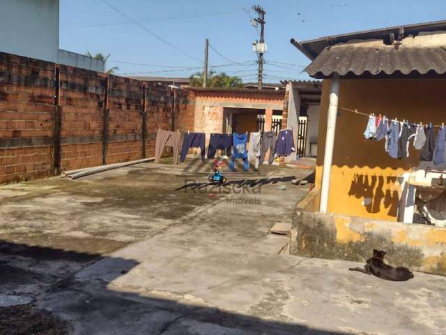 Casa no Jardim América em Itanhaém-SP