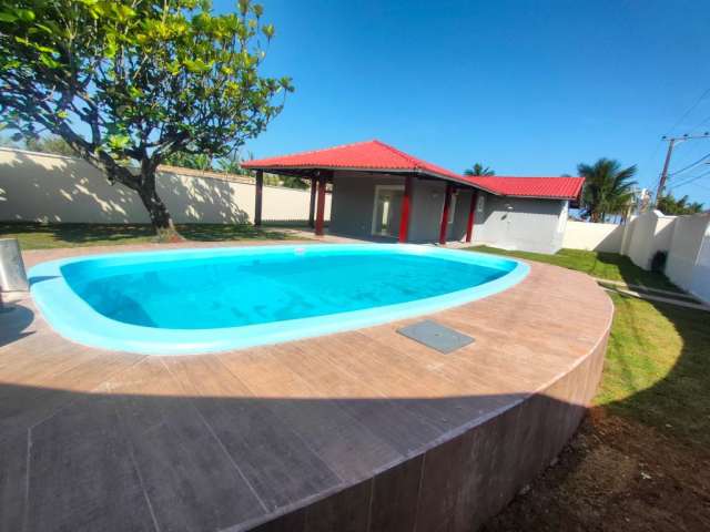 Casa com piscina lote inteiro em itanhaém apenas 70m do mar.