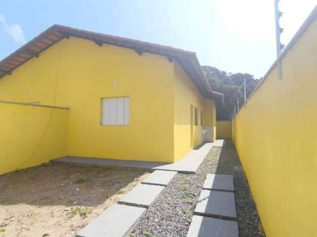 Casa nova com 02 dormitórios á venda em Itanhaém/SP