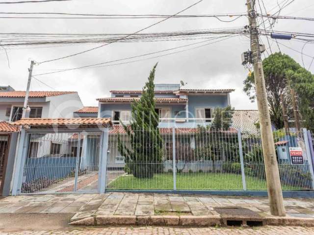 Casa à venda no Bairro Jardim  Planalto,  4 dormitórios  e sótão