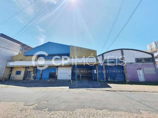 Terreno com 1.638m² + depósito no bairro Vila Ipiranga