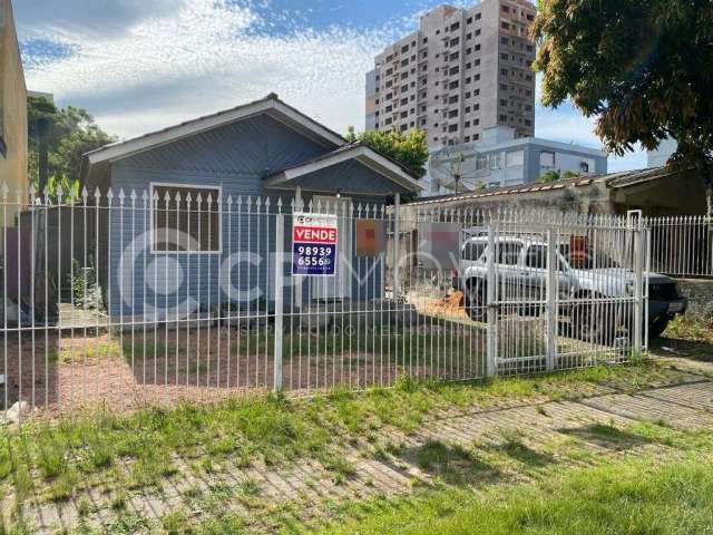 Casa com 1 quarto à venda na Rua Alberto Silva, 1055, Vila Ipiranga, Porto Alegre, 45 m2 por R$ 480.000