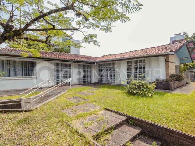 Casa à venda na Avenida Montreal, 457, Jardim Lindóia, Porto Alegre, 328 m2 por R$ 3.950.000