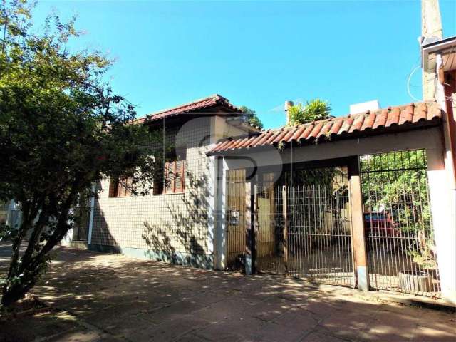 Casa com 3 quartos à venda na Rua General Couto de Magalhães, 585, São João, Porto Alegre, 200 m2 por R$ 850.000