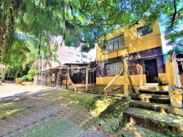 Barracão / Galpão / Depósito à venda na Avenida Nemoto, 275, São Sebastião, Porto Alegre, 600 m2 por R$ 1.200.000