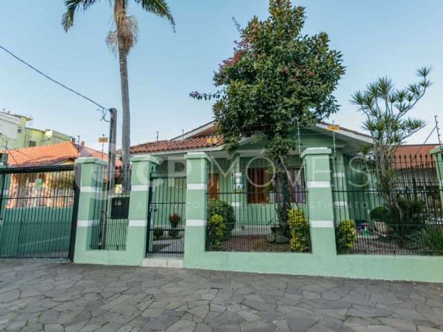 Casa com 3 quartos à venda na Avenida Benno Mentz, 884, Vila Ipiranga, Porto Alegre, 388 m2 por R$ 1.099.000