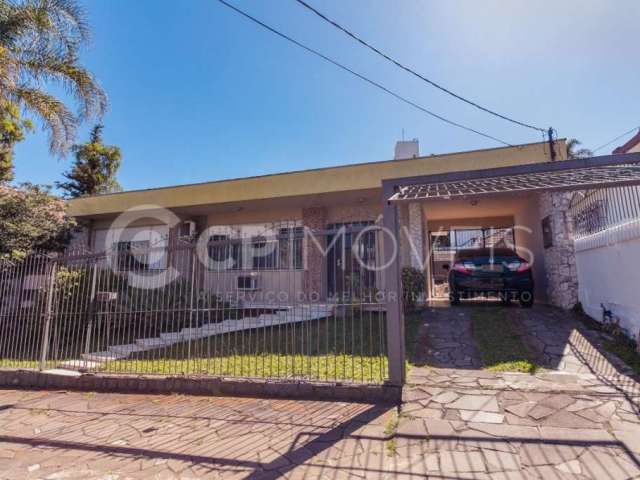 Casa com 3 quartos à venda na Rua Paulo Bento Lobato, 26, Jardim Lindóia, Porto Alegre, 263 m2 por R$ 1.485.000